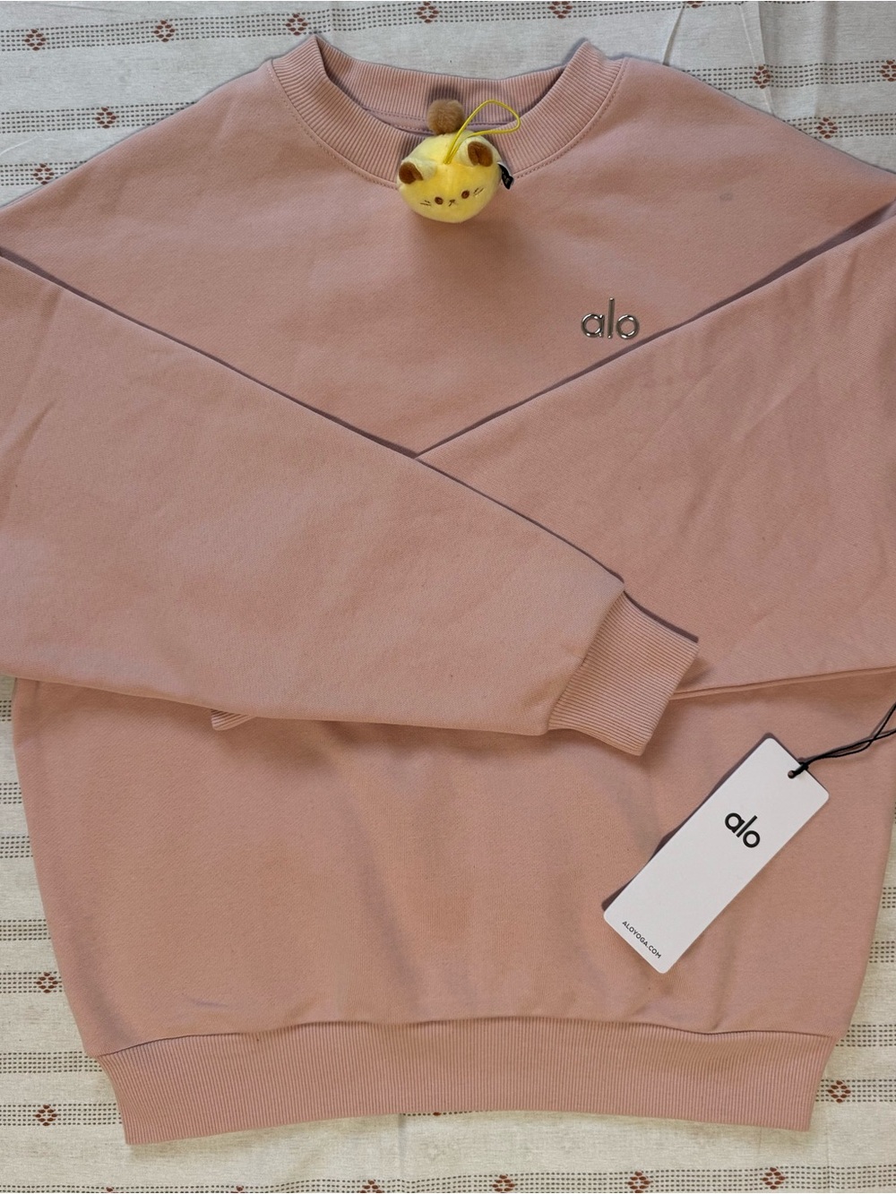 ALO Yoga Dusty Rose Crewneck Sweatshirt